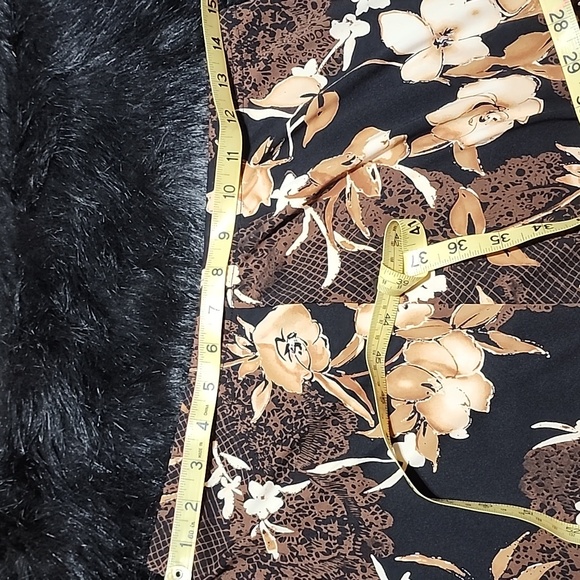 KATHIE LEE  COLLECTION , SKIRT & SCARF.  SIZE  12 . - Picture 8 of 8